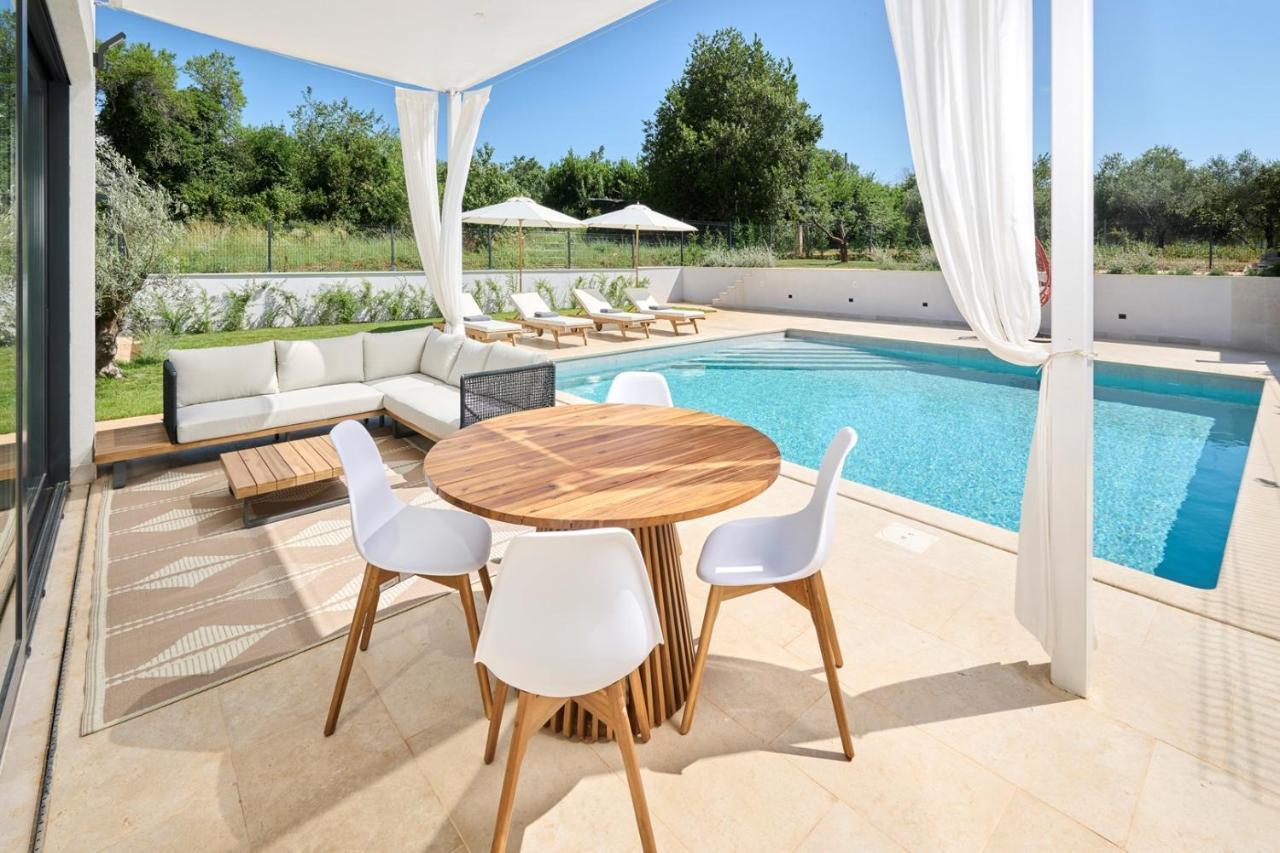 Villa Pura Vida With Pool And Whirlpool Near Umag Materada ภายนอก รูปภาพ