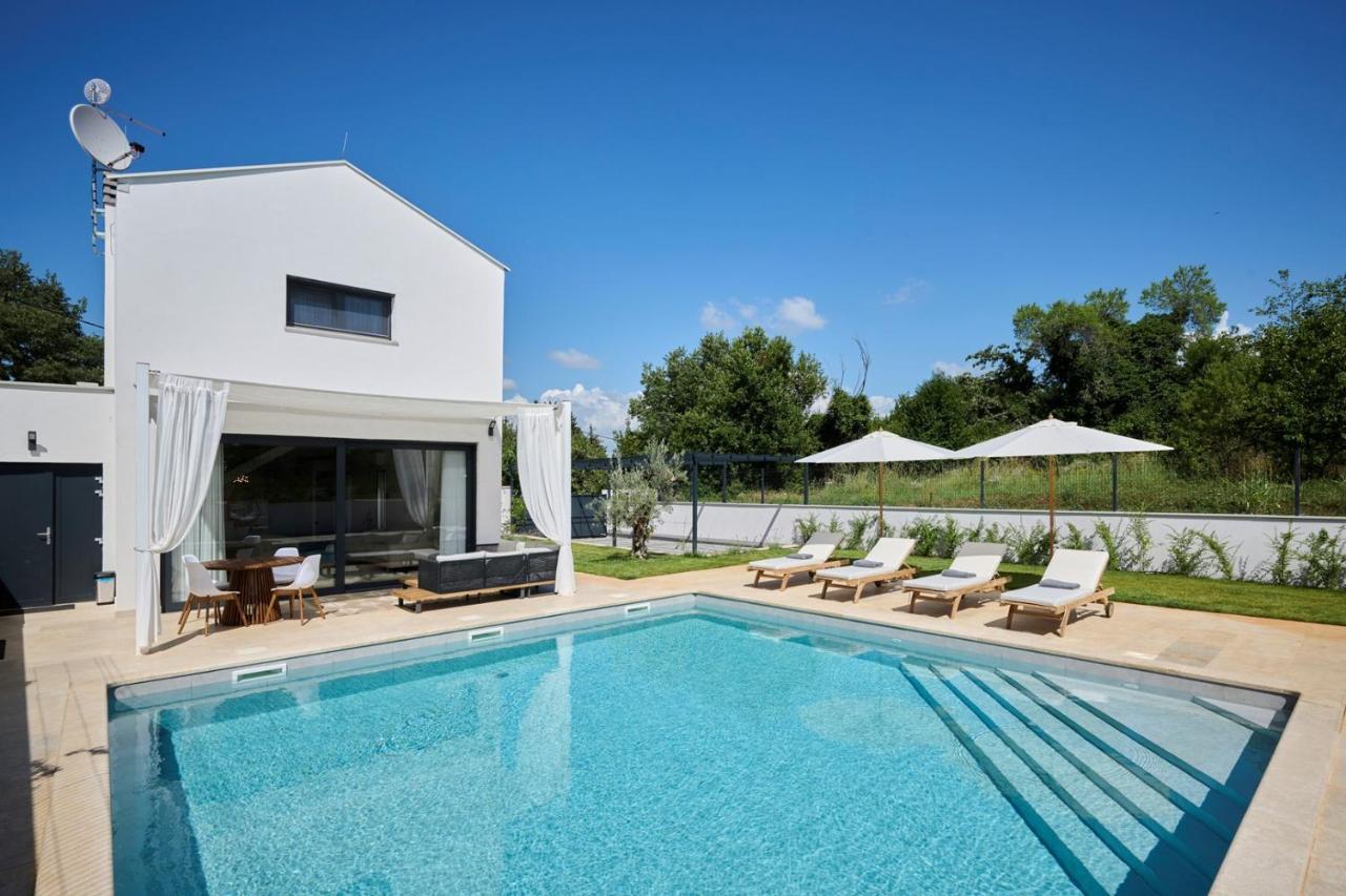Villa Pura Vida Materada ภายนอก รูปภาพ
